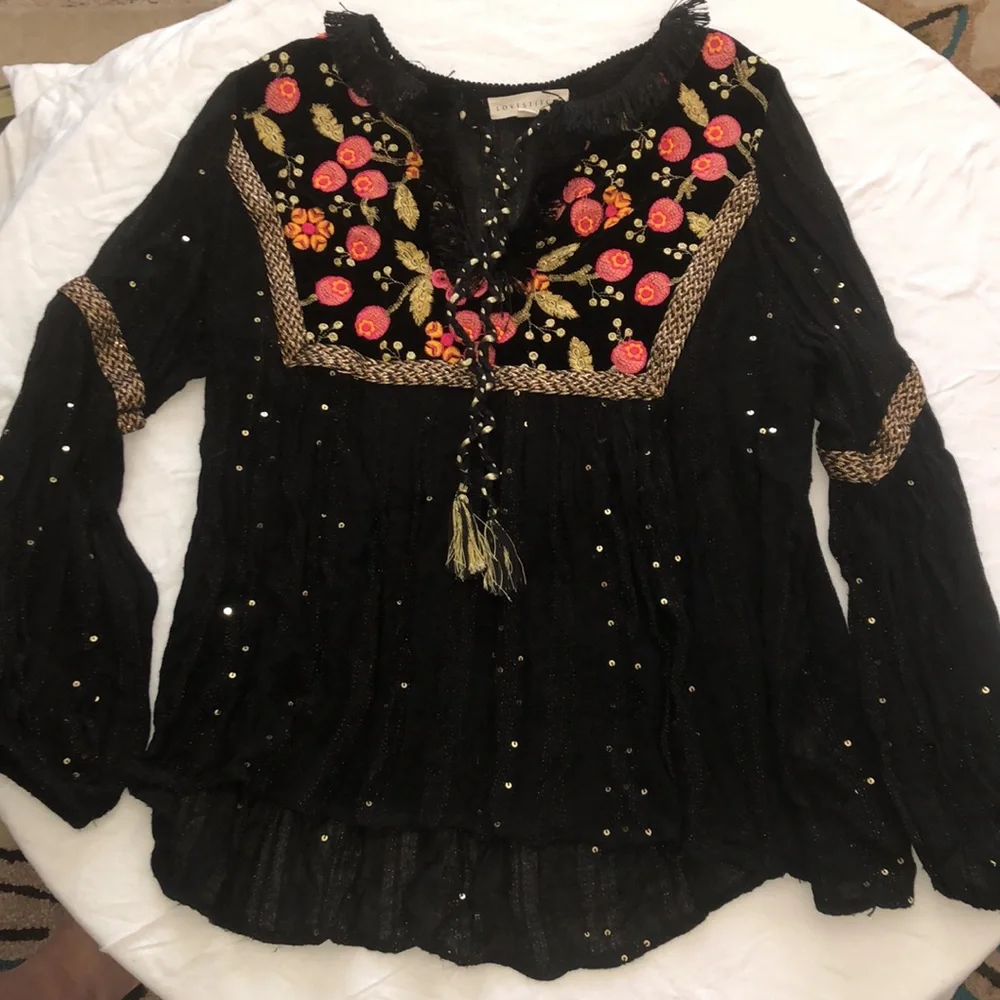 Country bohemian sequin floral embroidered tunic top - Picture 2 of 8